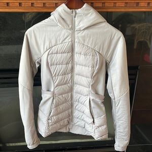 Lululemon light grey coat, SZ 4